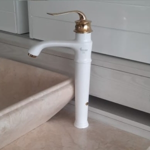 روشویی پایه بلند آلبرت سفید طلایی